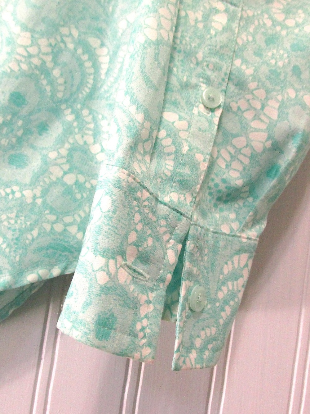 White & Turquoise Floral Long-Sleeved Shirt, Size M - Picture 3 of 6